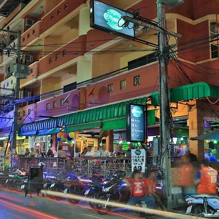 Harrys Hotel Bar & Restaurant Pattaya Exterior foto